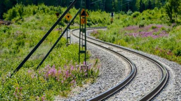 J&auml;rnv&auml;gsp&aring;r i Sverige